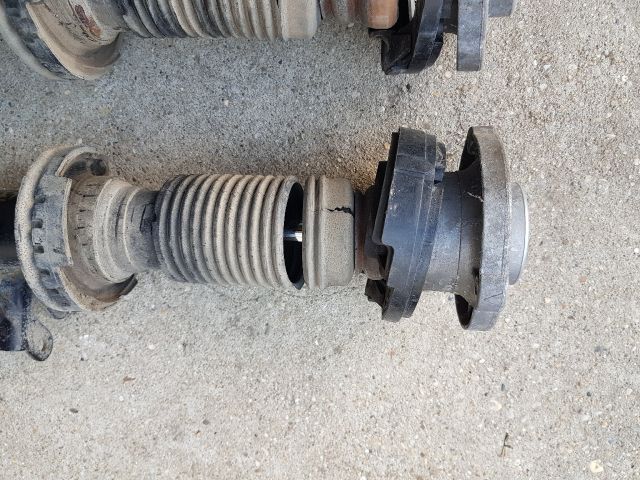 bontott BMW 5 F11 Első Lengéscsillapító Pár