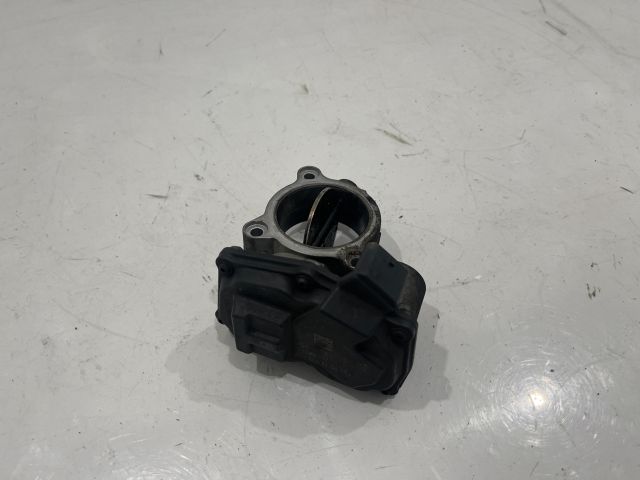 bontott BMW 5 F11 Fojtószelep (Elektromos)