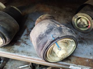 bontott BMW 5 F11 Hátsó Rugó