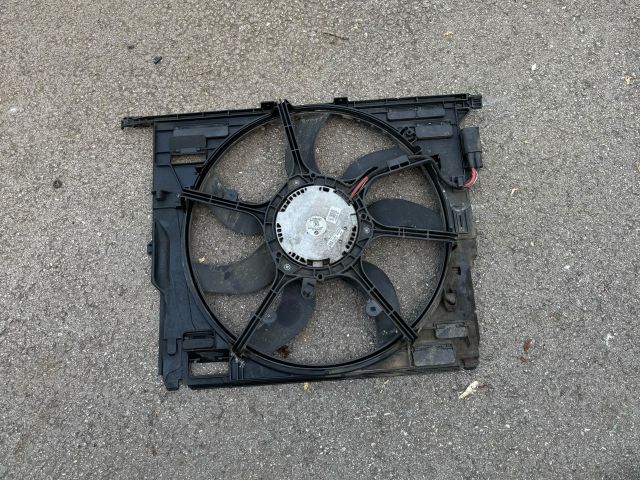 bontott BMW 5 F11 Hűtőventilátor