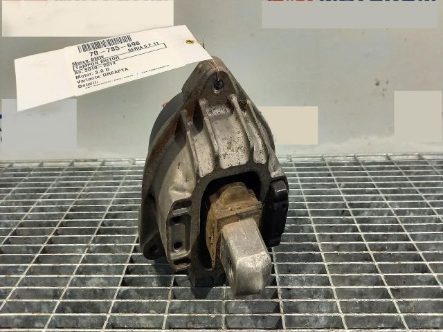 bontott BMW 5 F11 Motor Tartó Bak (Pozíciófüggetlen)