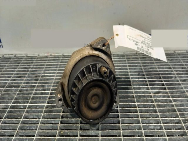 bontott BMW 5 F11 Motor Tartó Bak (Pozíciófüggetlen)