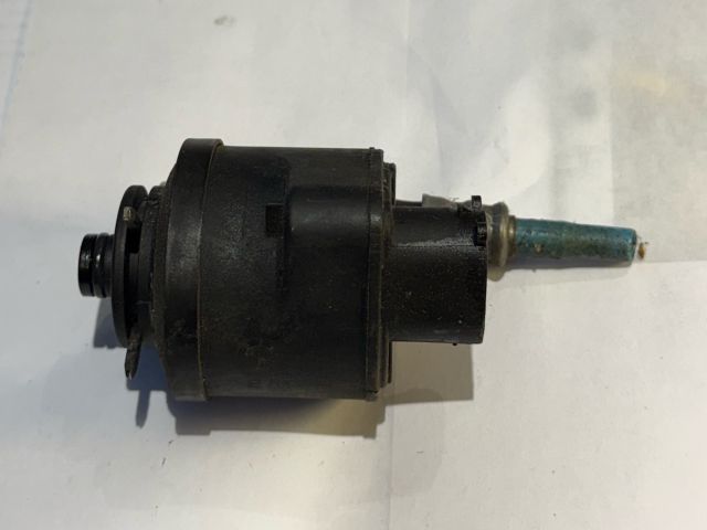 bontott BMW 5 F11 Üzemanyag Fűtés