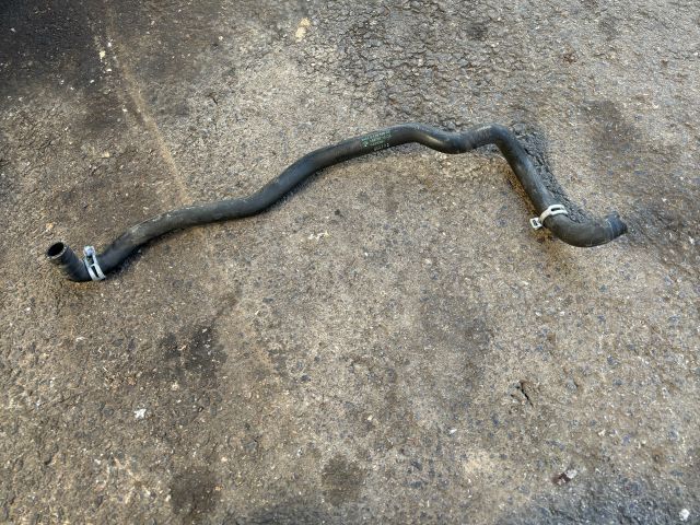 bontott BMW 5 F11 Vízcső