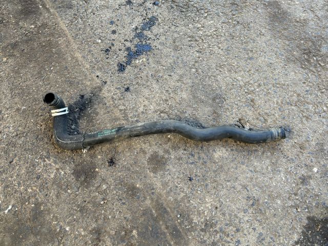 bontott BMW 5 F11 Vízcső