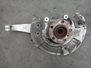 bontott BMW 5 F11 Bal első Csonkállvány