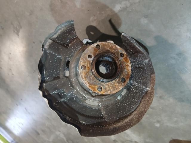 bontott BMW 5 F11 Bal hátsó Csonkállvány