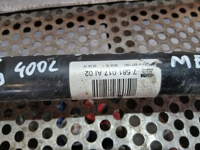 bontott BMW 5 F11 Bal hátsó Féltengely