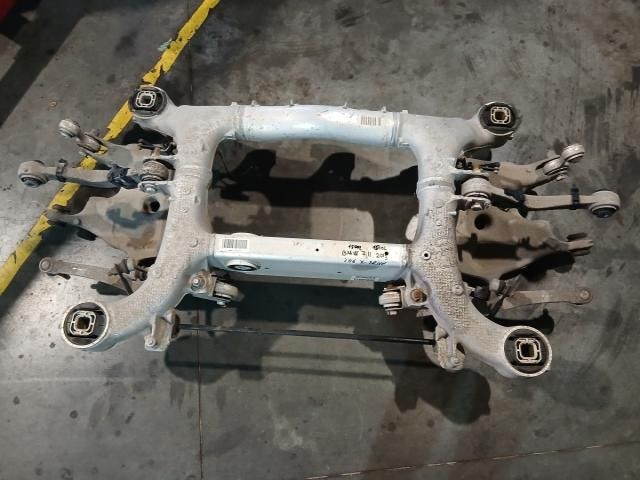 bontott BMW 5 F11 Hátsó Bölcső