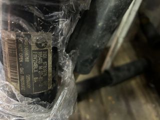 bontott BMW 5 F11 Jobb első Gólyaláb (Lengécsillapító, Rugó)