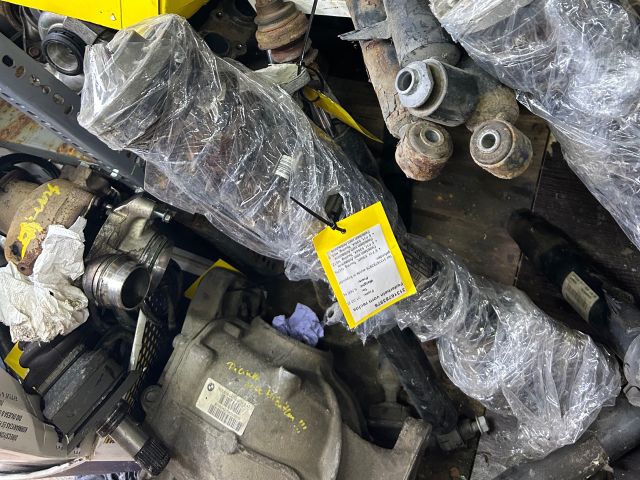 bontott BMW 5 F11 Jobb első Gólyaláb (Lengécsillapító, Rugó)