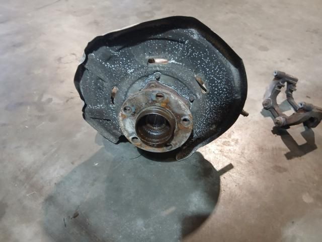 bontott BMW 5 F11 Jobb hátsó Csonkállvány