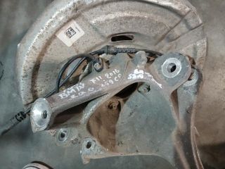 bontott BMW 5 F11 Jobb hátsó Csonkállvány