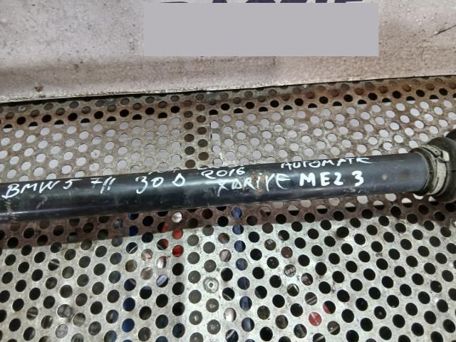 bontott BMW 5 F11 Jobb hátsó Féltengely