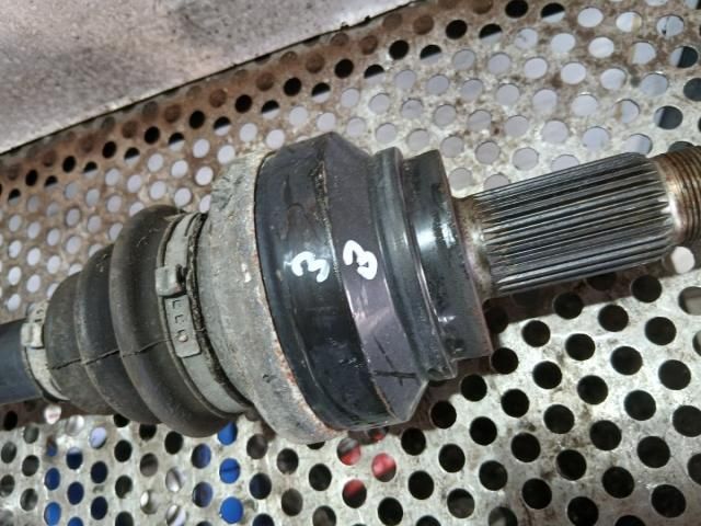 bontott BMW 5 F11 Jobb hátsó Féltengely