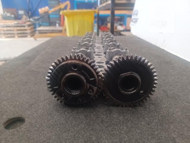 bontott BMW 5 F11 Vezérműtengely (Magában)