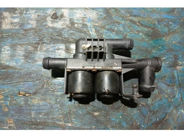 bontott BMW 5 F11 Vízpumpa