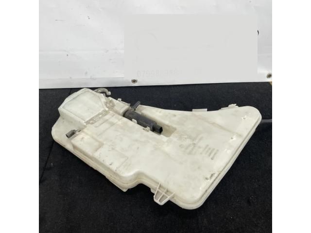 bontott BMW 5 F11 Ablakmosó Tartály