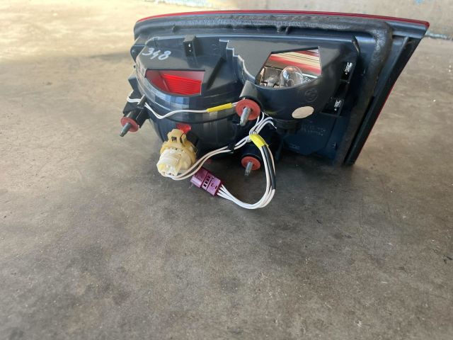 bontott BMW 5 F11 Bal Belső Hátsó Lámpa