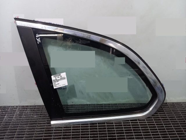 bontott BMW 5 F11 Bal C Oszlop