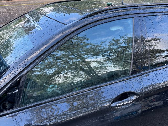 bontott BMW 5 F11 Bal első Ablak