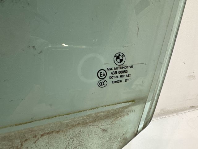 bontott BMW 5 F11 Bal első Ablak