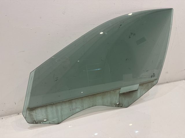 bontott BMW 5 F11 Bal első Ablak