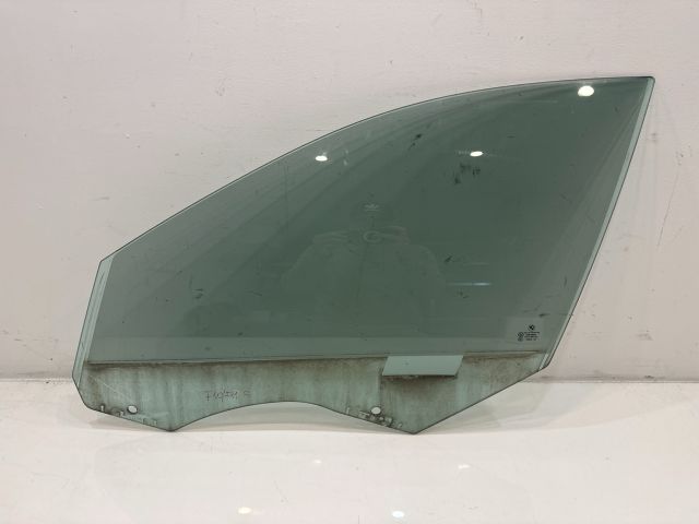 bontott BMW 5 F11 Bal első Ablak