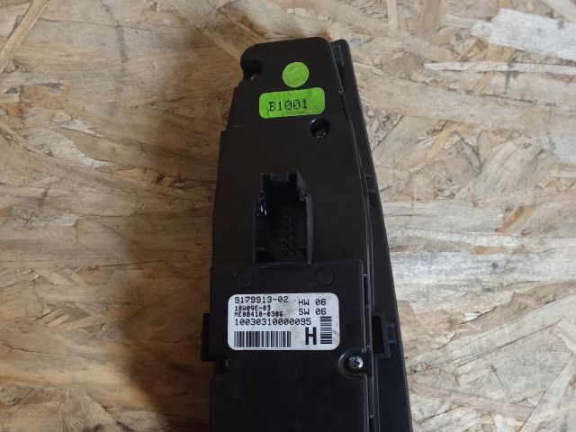 bontott BMW 5 F11 Bal első Ablakemelő Kapcsoló