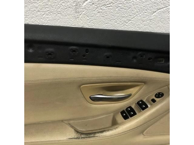 bontott BMW 5 F11 Bal első Ajtó Kárpit