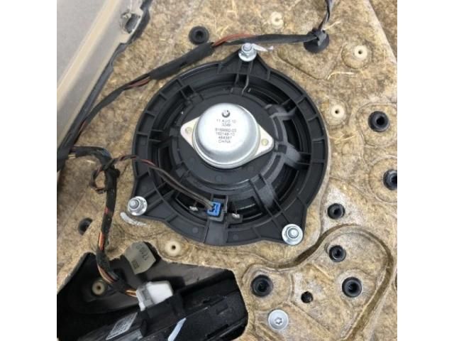 bontott BMW 5 F11 Bal első Ajtó Kárpit