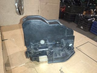 bontott BMW 5 F11 Bal első Ajtózár