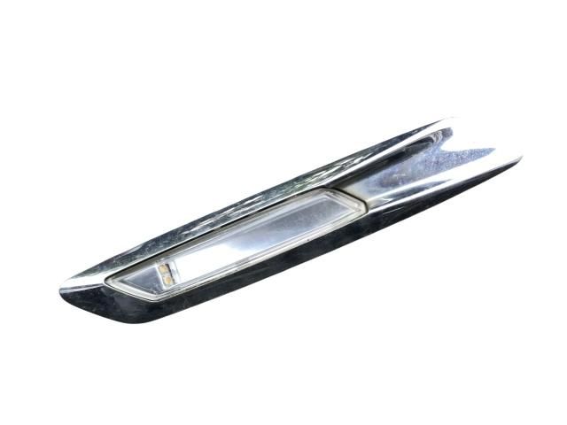 bontott BMW 5 F11 Bal első Sárvédő Irányjelző