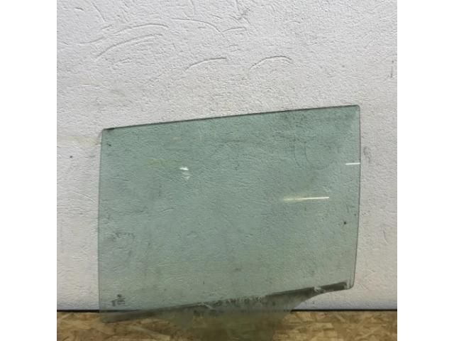 bontott BMW 5 F11 Bal hátsó Ablak