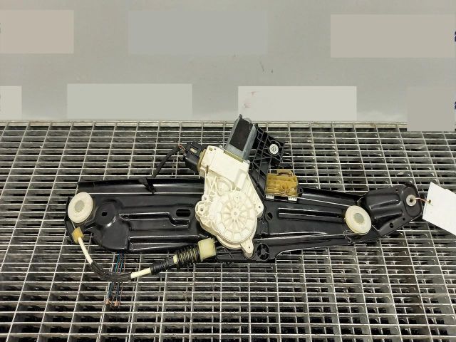 bontott BMW 5 F11 Bal hátsó Ablakemelő Szerkezet (Elektromos)