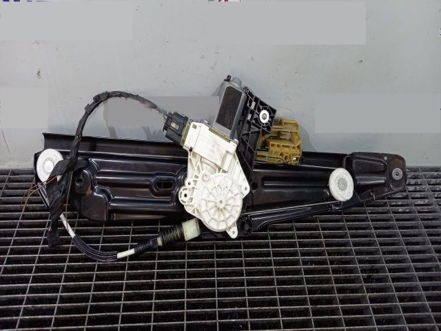 bontott BMW 5 F11 Bal hátsó Ablakemelő Szerkezet (Elektromos)