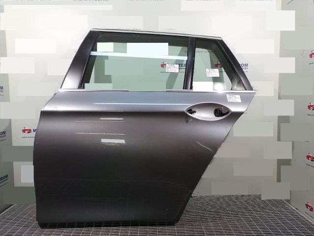 bontott BMW 5 F11 Bal hátsó Ajtó (Üres lemez)