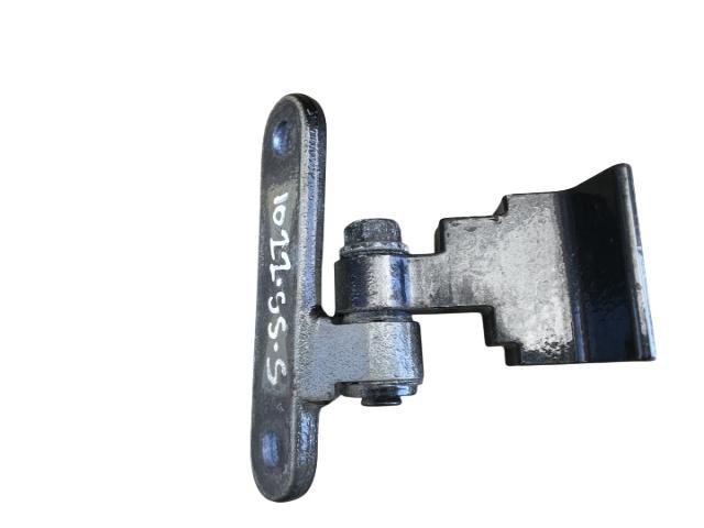 bontott BMW 5 F11 Bal hátsó Felső Zsanér