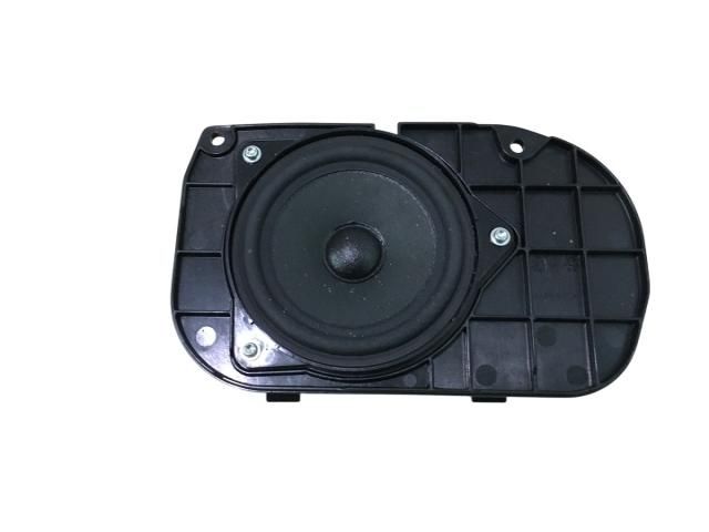 bontott BMW 5 F11 Bal hátsó Hangszóró