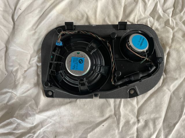 bontott BMW 5 F11 Bal hátsó Hangszóró