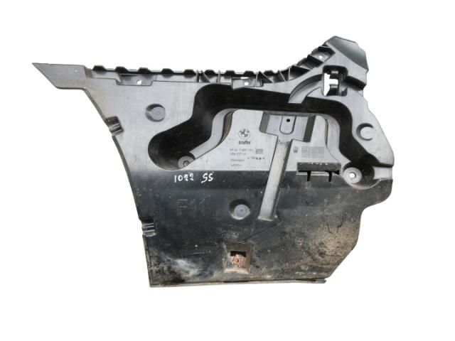 bontott BMW 5 F11 Bal hátsó Lökhárító Tartó (Műanyag)