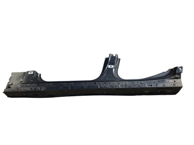 bontott BMW 5 F11 Bal Küszöb