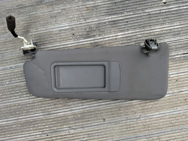 bontott BMW 5 F11 Bal Napellenző