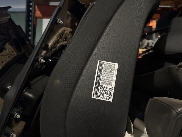 bontott BMW 5 F11 Bal Oldallégzsák