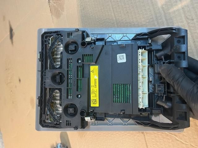 bontott BMW 5 F11 Beltér Világítás Első