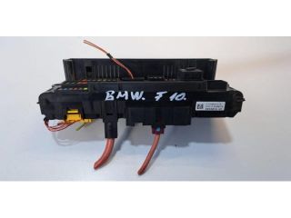 bontott BMW 5 F11 Biztosítéktábla Csomagtér