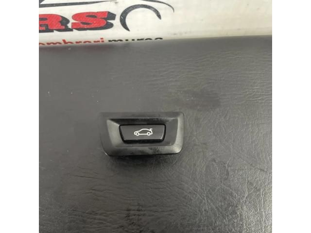 bontott BMW 5 F11 Csomagtér Nyitó Kar / Gomb