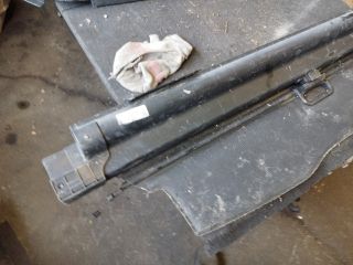 bontott BMW 5 F11 Csomagtér Roló