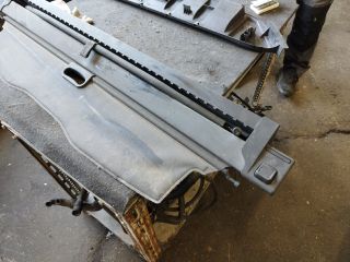 bontott BMW 5 F11 Csomagtér Roló