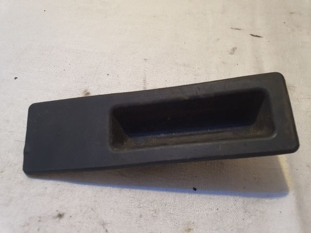 bontott BMW 5 F11 Csomagtérajtó Kilincs